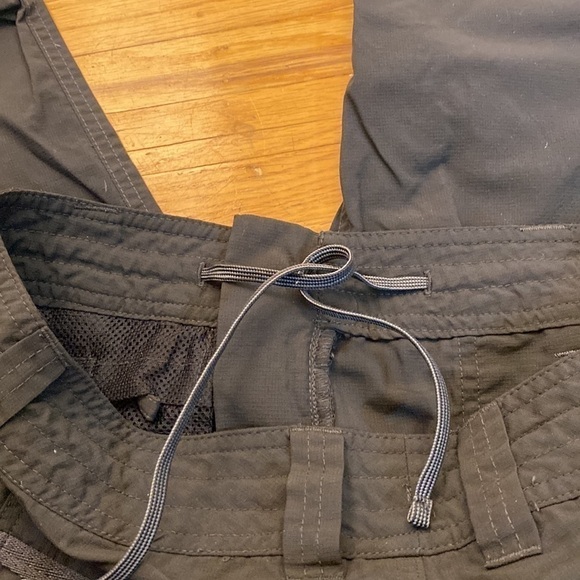 The North Face Capri pants black 6 drawstring button zipper outdoor Gorpcore - Picture 8 of 11